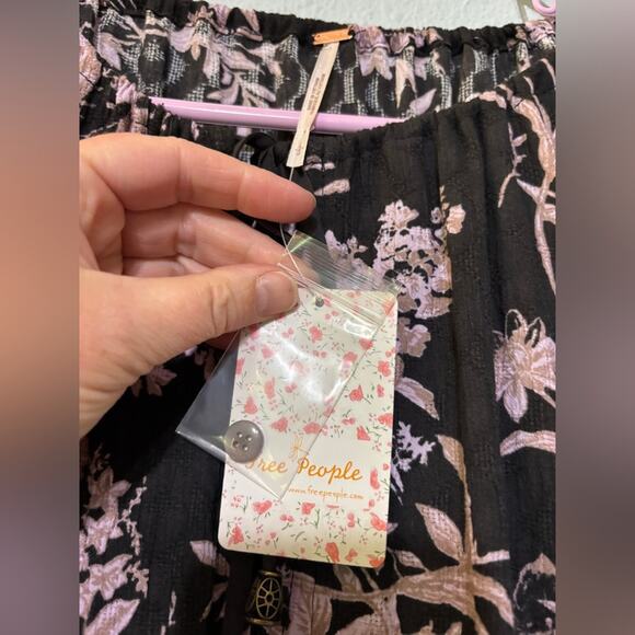 Free People NWT Sunbaked Ruffled Swing Tiered Mini Dress Washed Black Floral L - Picture 8 of 10